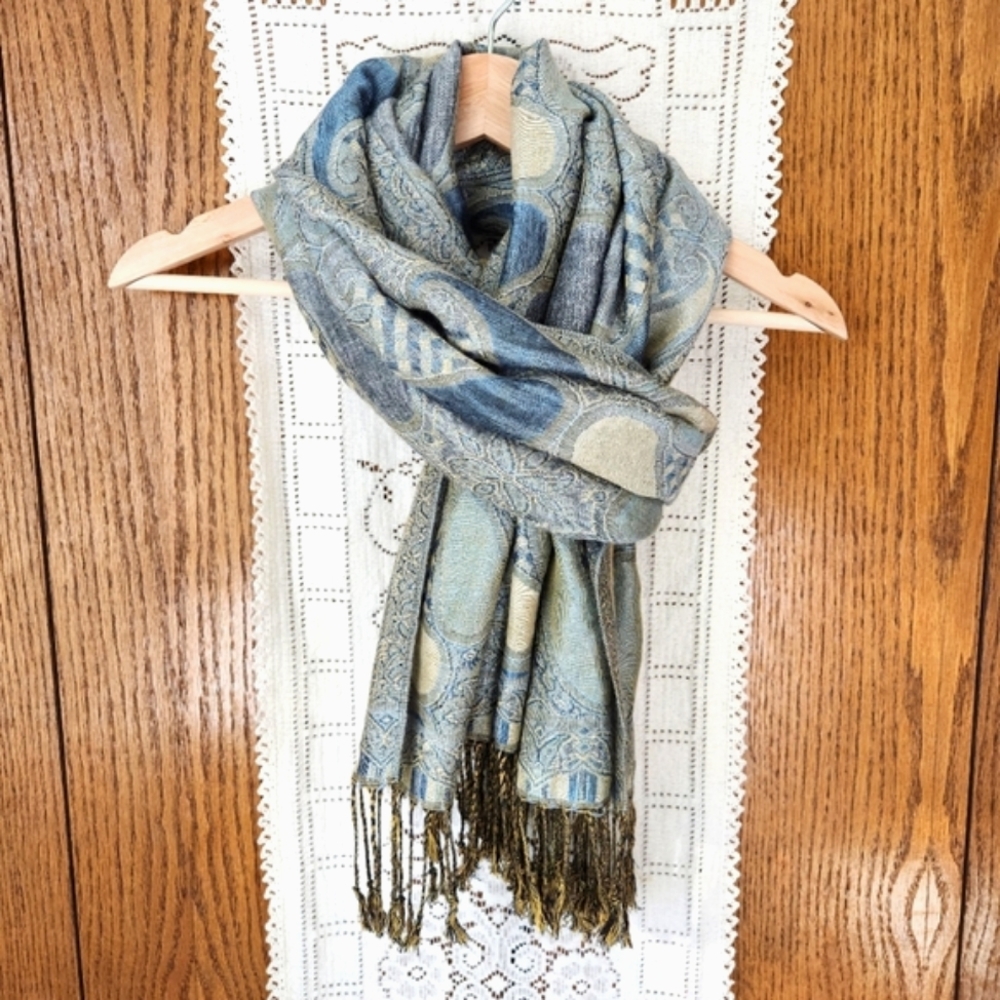 Elegant Paisley Scarf in Blue and Gold - Picture 1 of 14